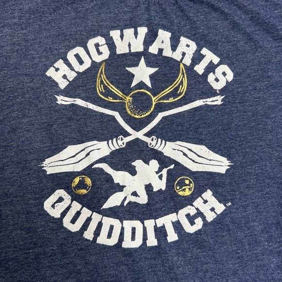 Harry Potter Women's Short Sleeve Navy Hogwarts Quidditch Graphic Tee Size XL - Picture 2 of 9